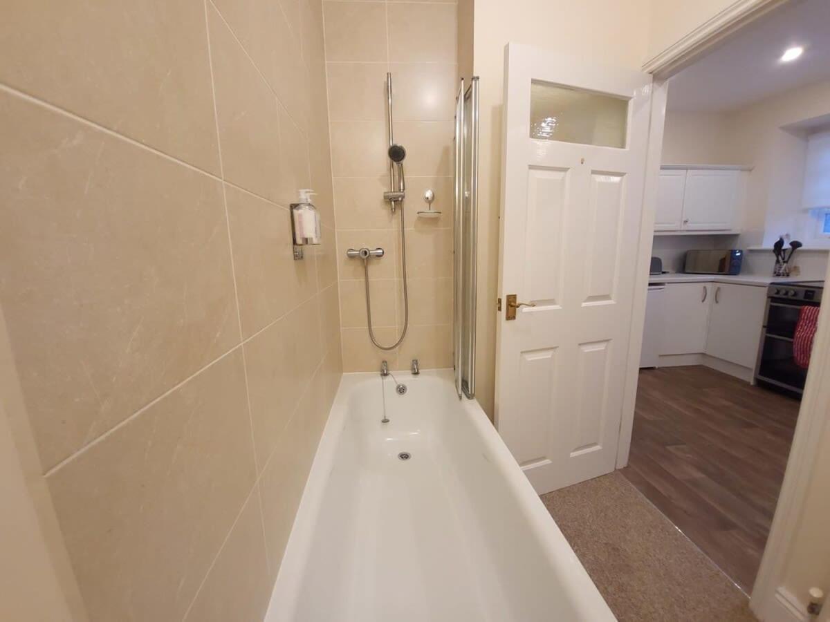 Cosy 1-Bedroom Cottage Next To Combe Lodge Venue Blagdon Екстер'єр фото